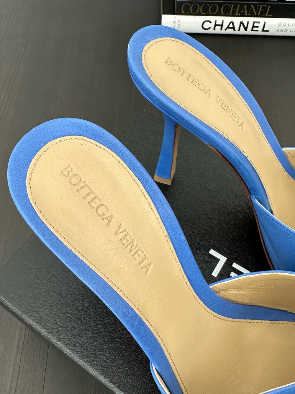 Bottega Veneta Stretch Mules, Authentic - Picture 5 of 8
